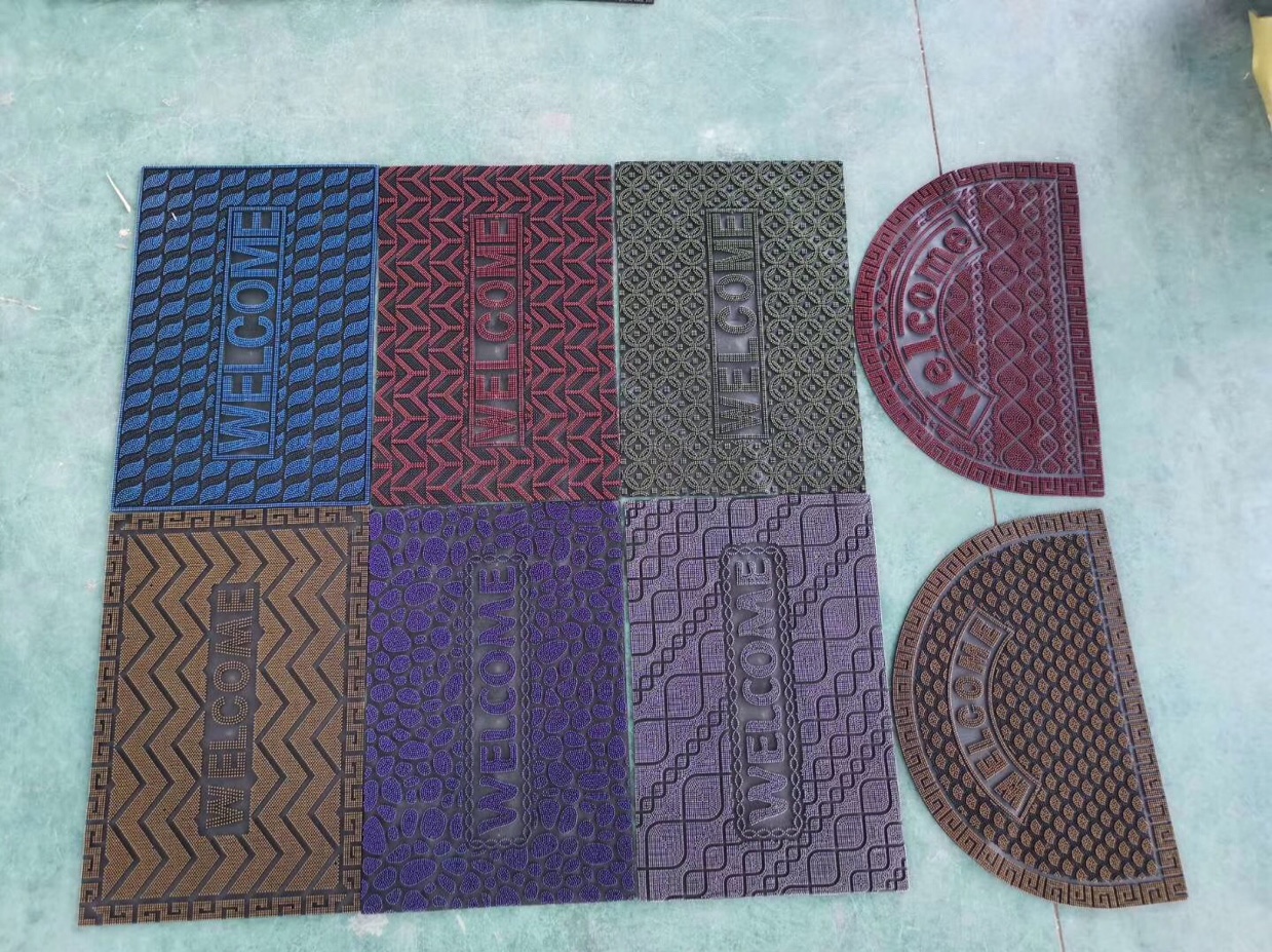 Rubber semi-circular floor mat