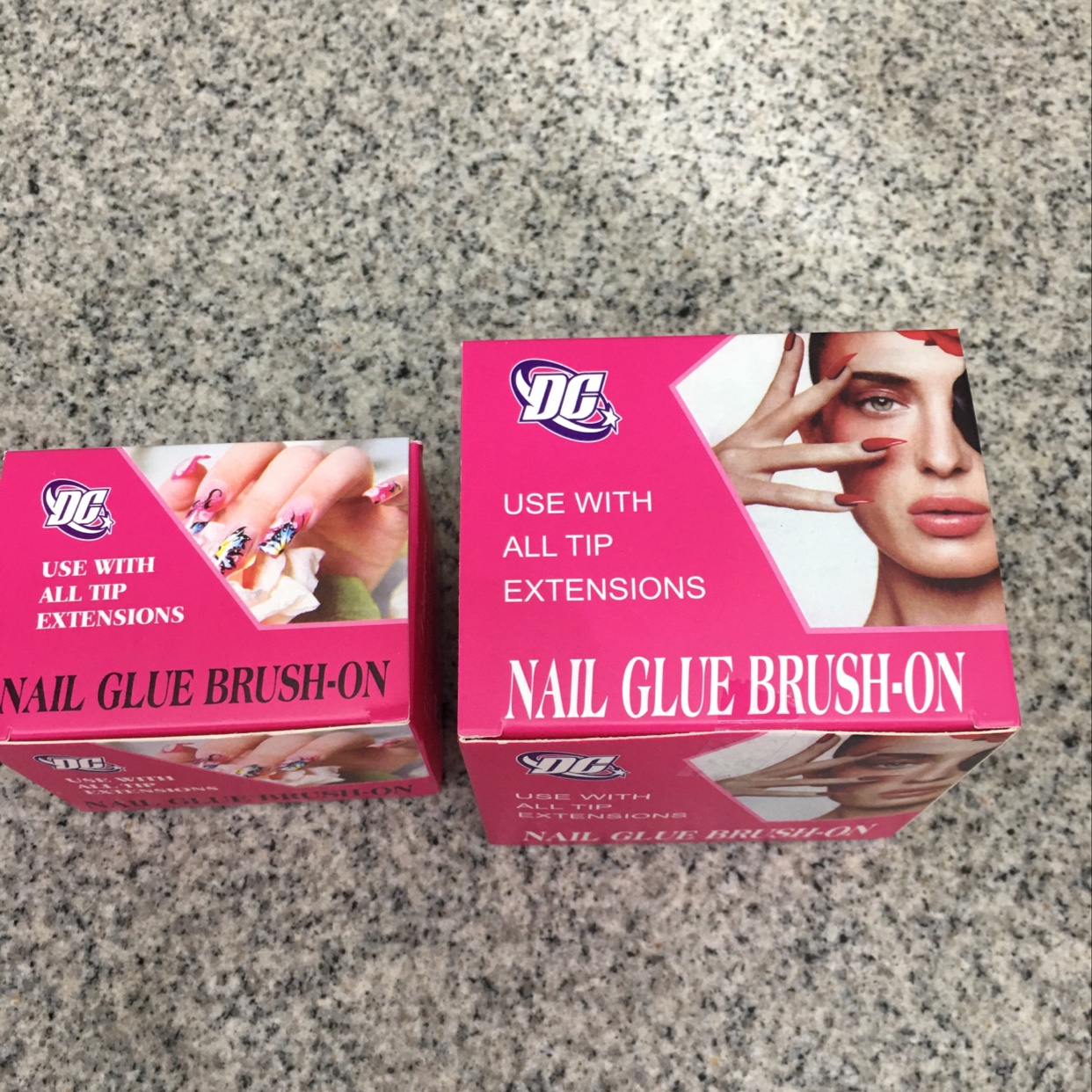 Nail glue, fake piece glue