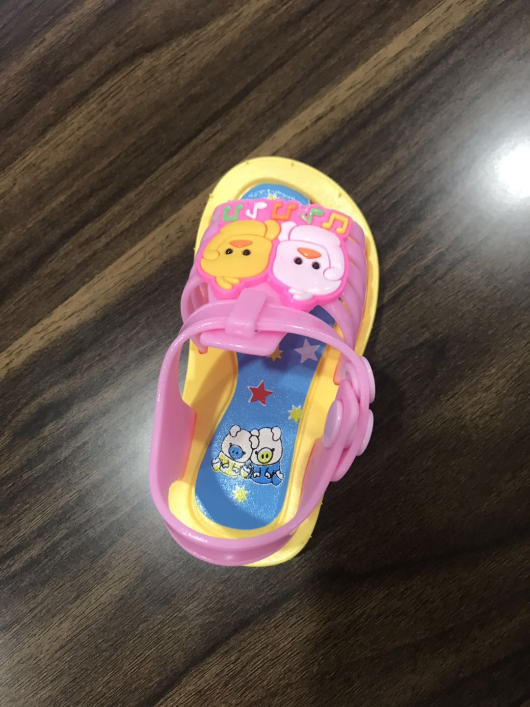 Children's sandals details Picture