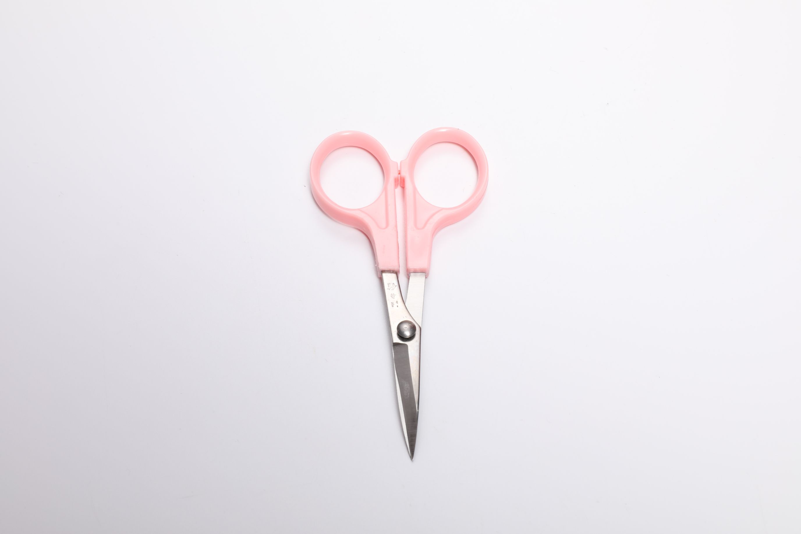 汪吾铨绣花剪4.5寸详情图1