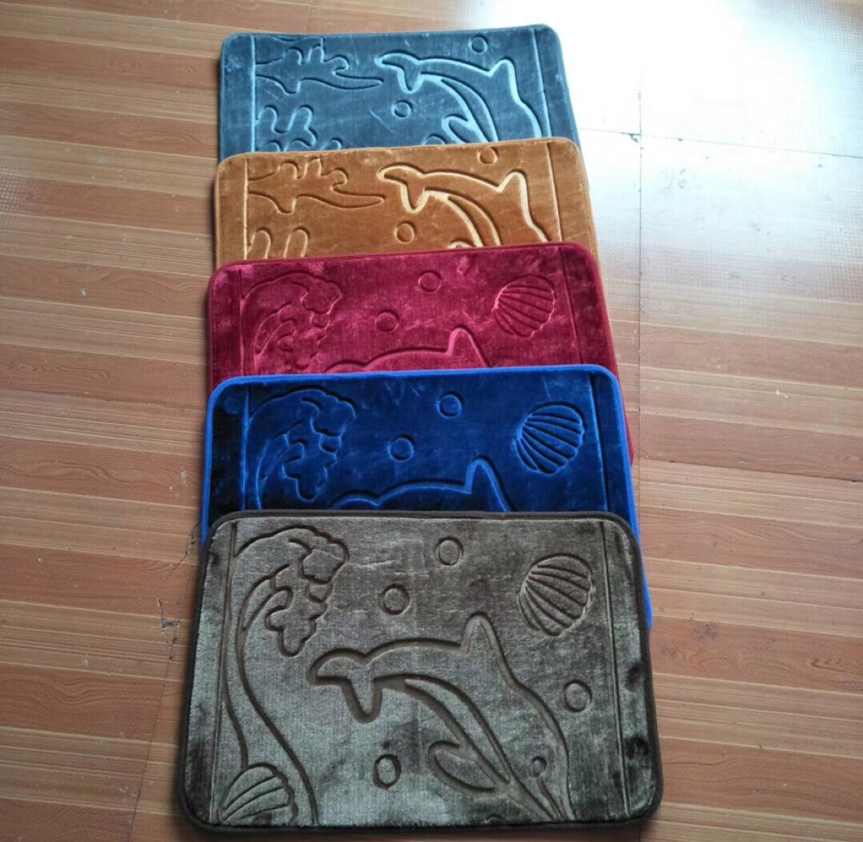 Plain embossed floor mat ~ 3