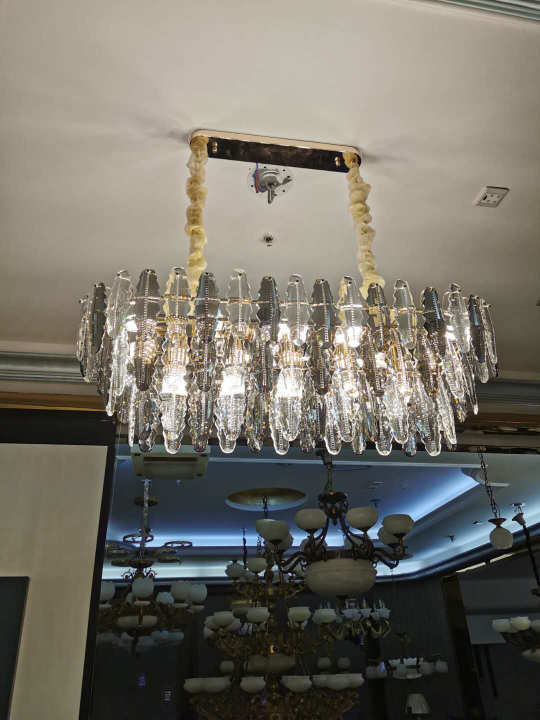 鼎居灯饰旗下现代轻奢纯水晶餐吊灯2020年新款简约详情图1