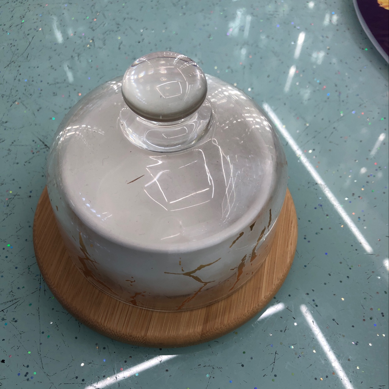 Small ceramic plates thumbnail