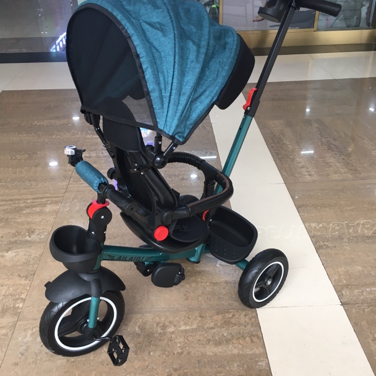 360度旋转三轮车8128细节图