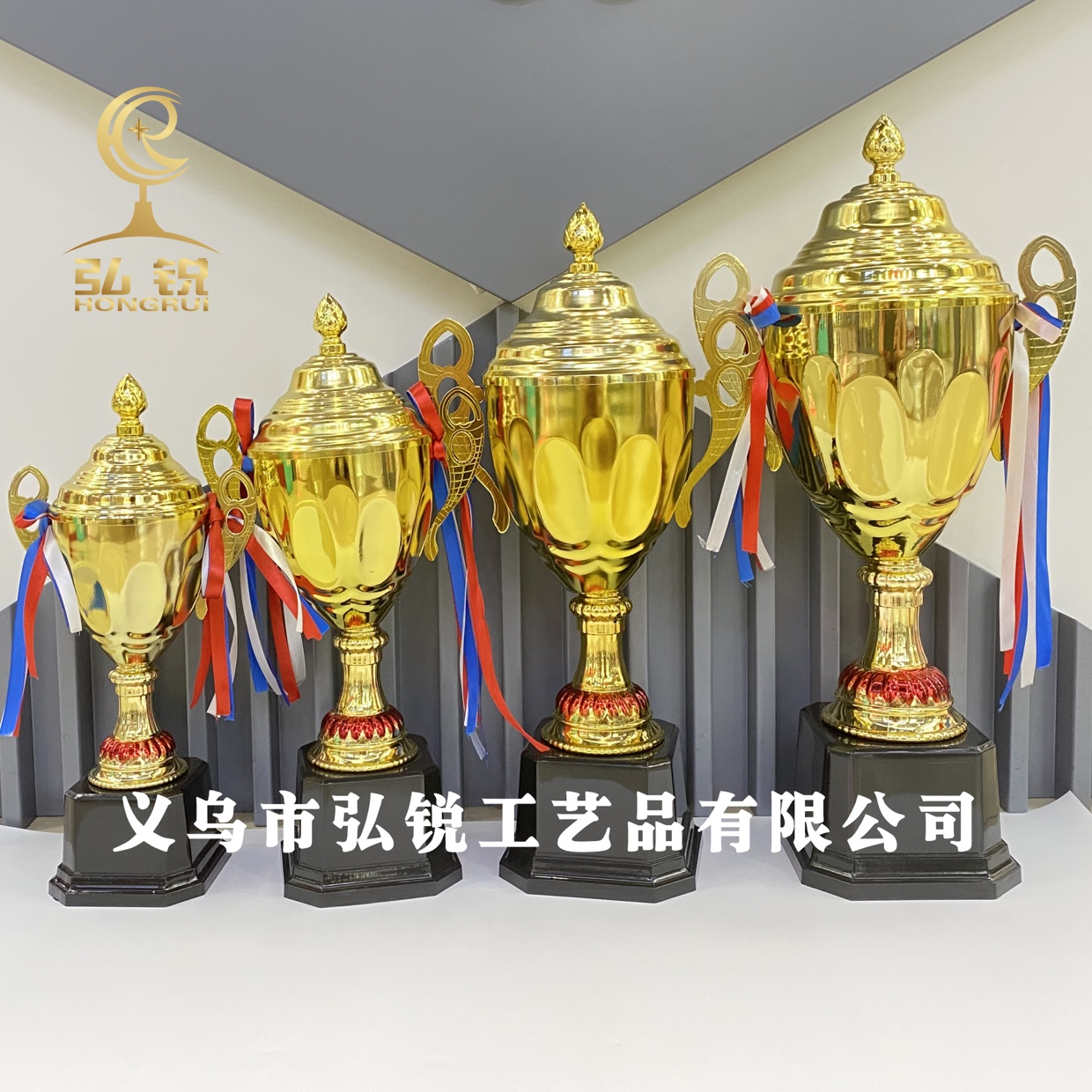 The new HR-1038C metal trophy is now available. It measures 10*34CM and can be customized for the company's annual meeting competition logo Specification image