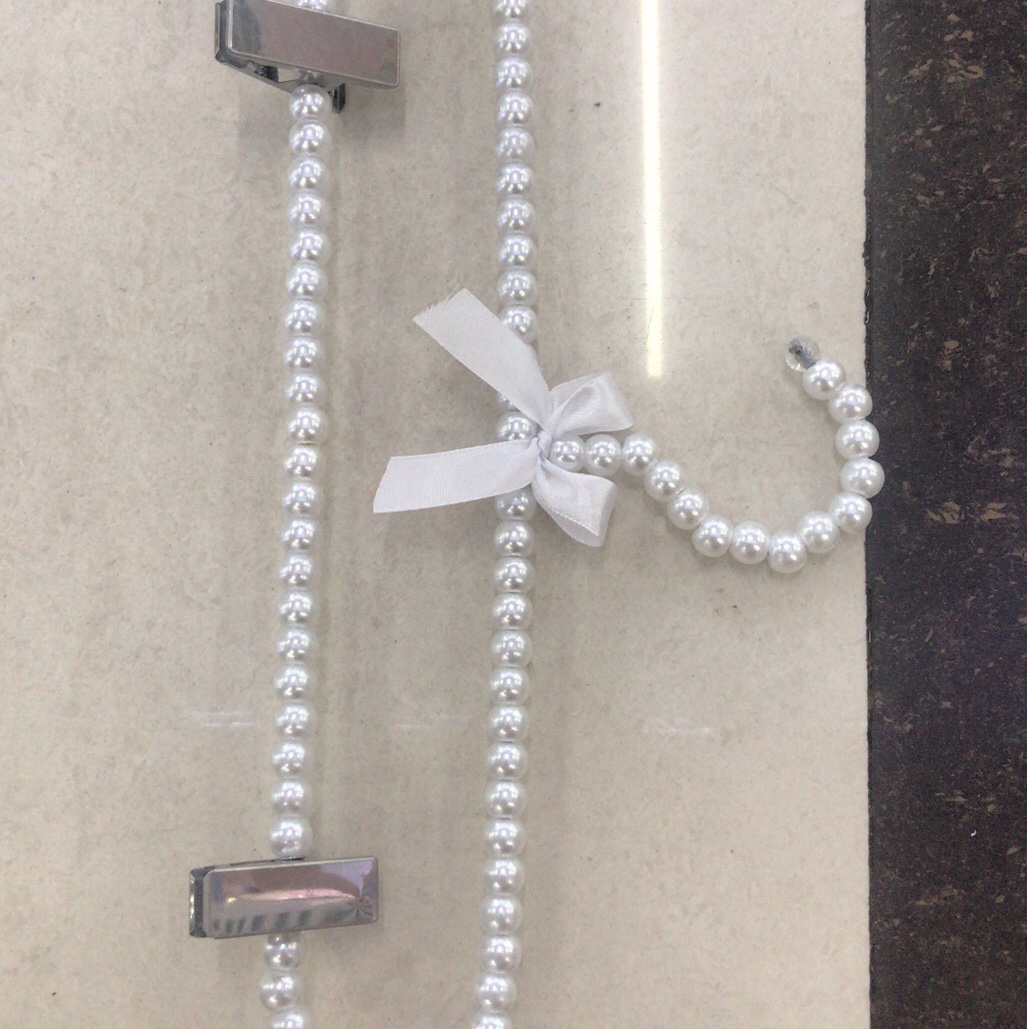 Pearl hanger, can be dual, can be a hanger can be a pants rack thumbnail