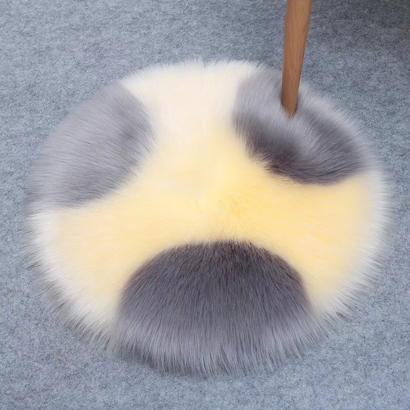 Wool-Like Makeup Pad Application Scenario