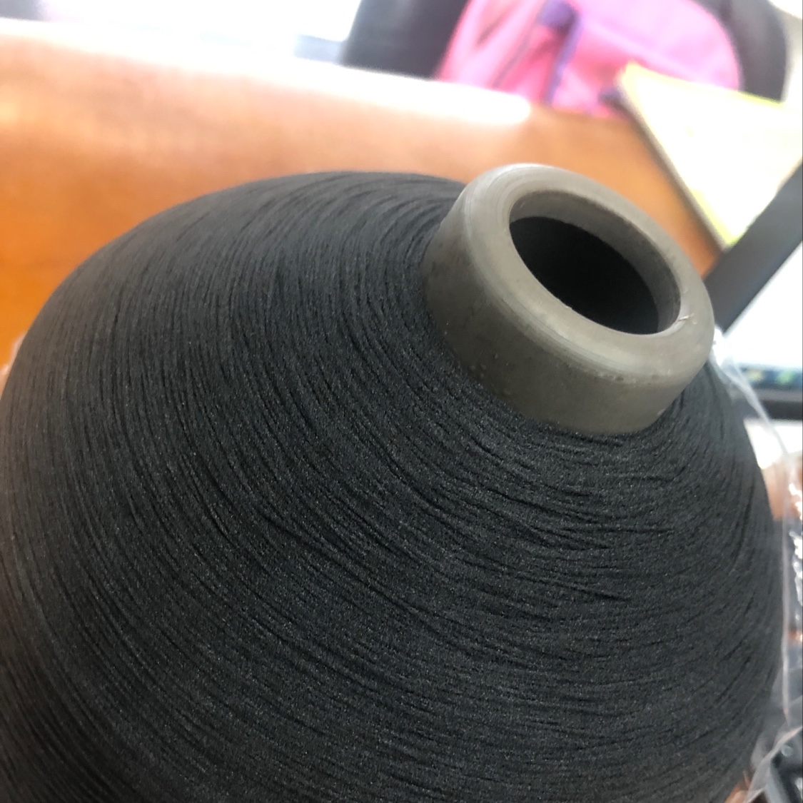 300D黑色高弹锁边丝厂家直销产品图
