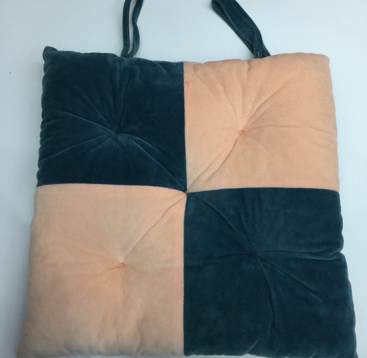 New Explosive Manufacturers Direct Sales European Color Crystal Velvet Cushion Home Sofa Table Warm Chair Cushion Student Seat Cushion Specification drawing