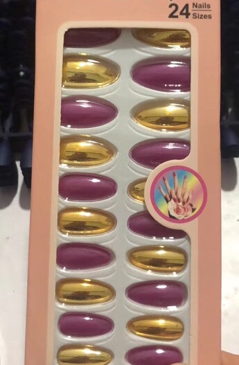 Nail clips, fake nail clips Item Picture