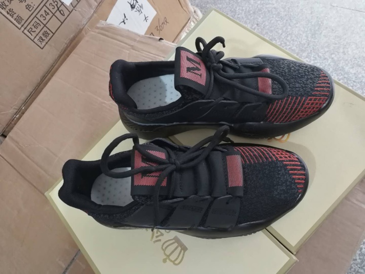 Casual Shoes Application Scenario