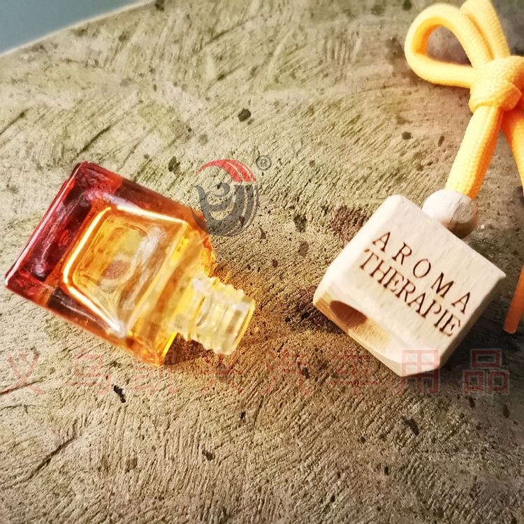 8ml榉木盖 彩色四方玻璃瓶香水瓶挂瓶 空瓶厂家量大价优 可定logo详情图2