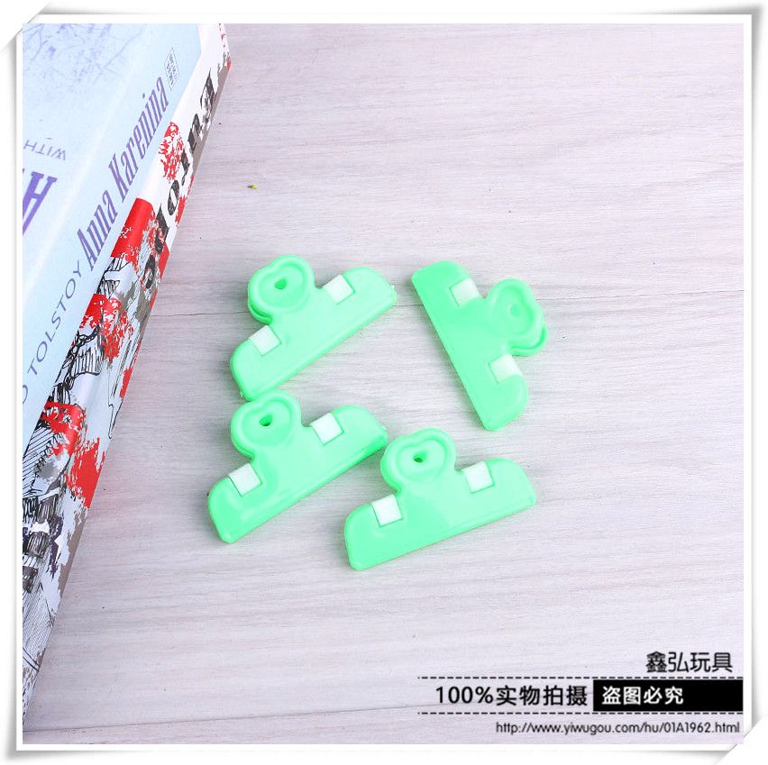 家用绿色塑料夹精品 塑料工艺品夹子 多功能防风固定塑料小夹子