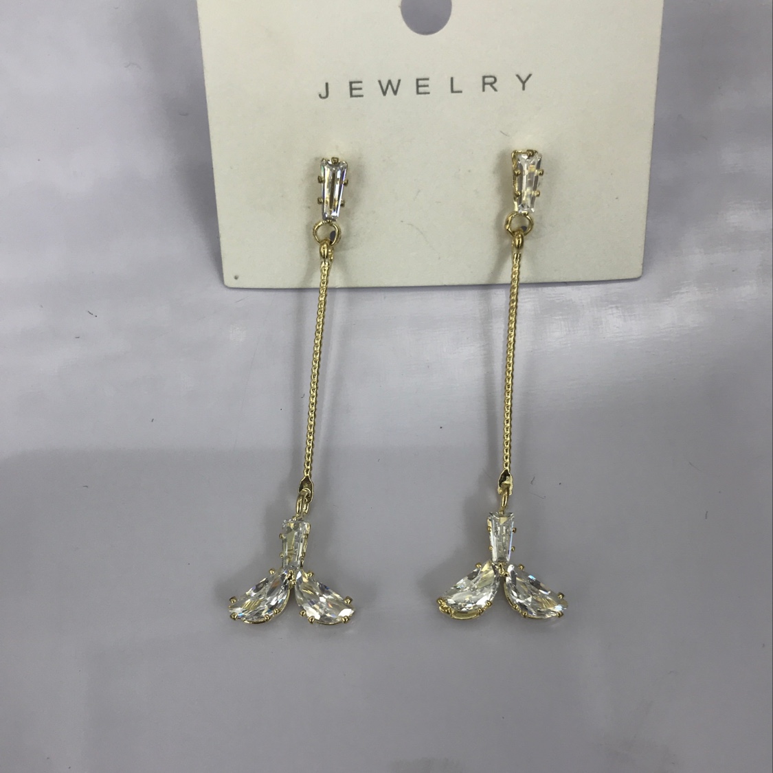 White stone fish-tail silver needle ear studs details Picture