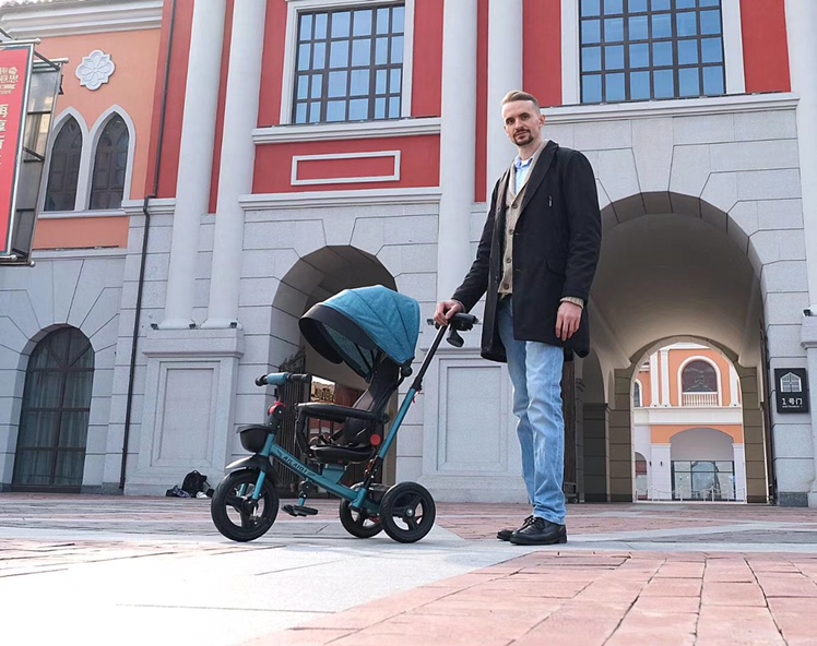 360度旋转三轮车8128详情图9