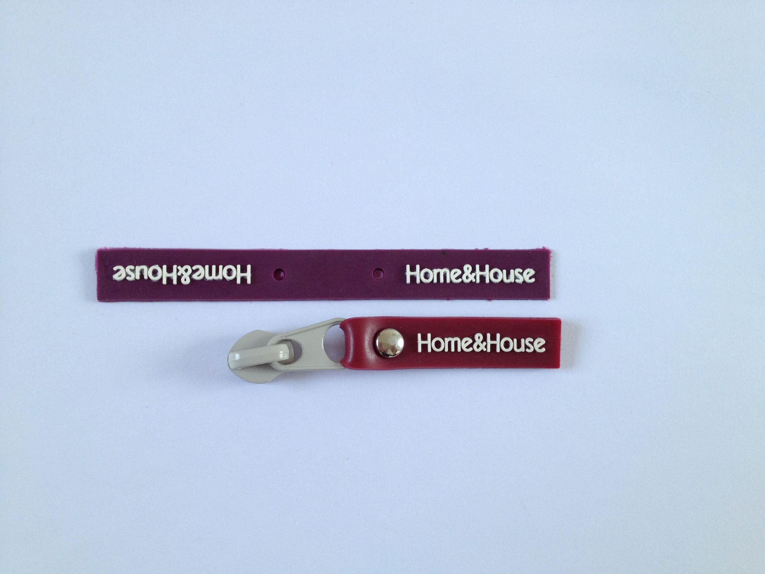 Flower rope two-color luggage garment injection molding translucent pull piece zip tail head 14