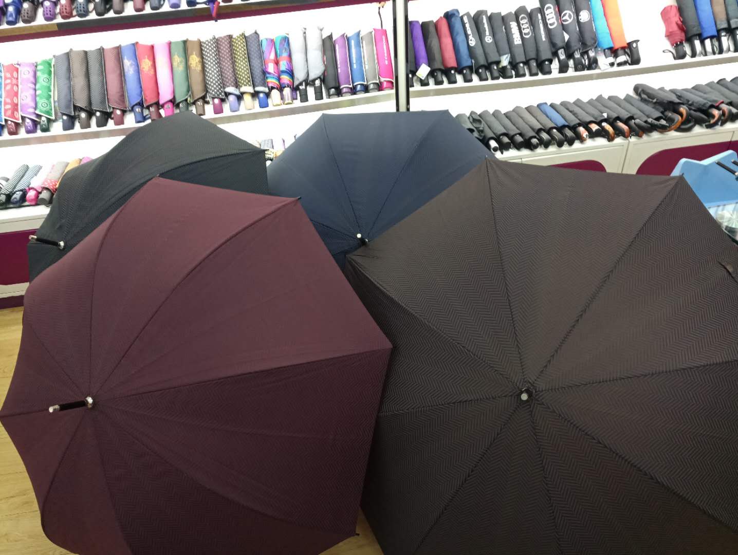 TB1411防风雨伞经典暗条纹男仕商务伞细节图