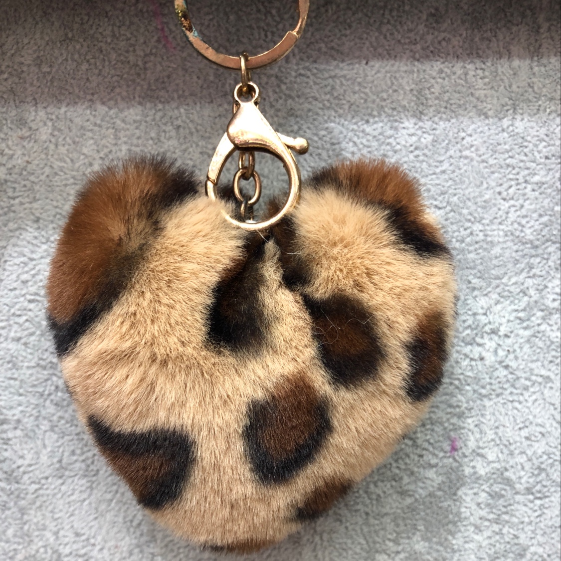 Fur fur fur wool ball key chain leopard print fur wool ball key chain creative wool bag pendant imitate rex rabbit hair ball accessories thumbnail