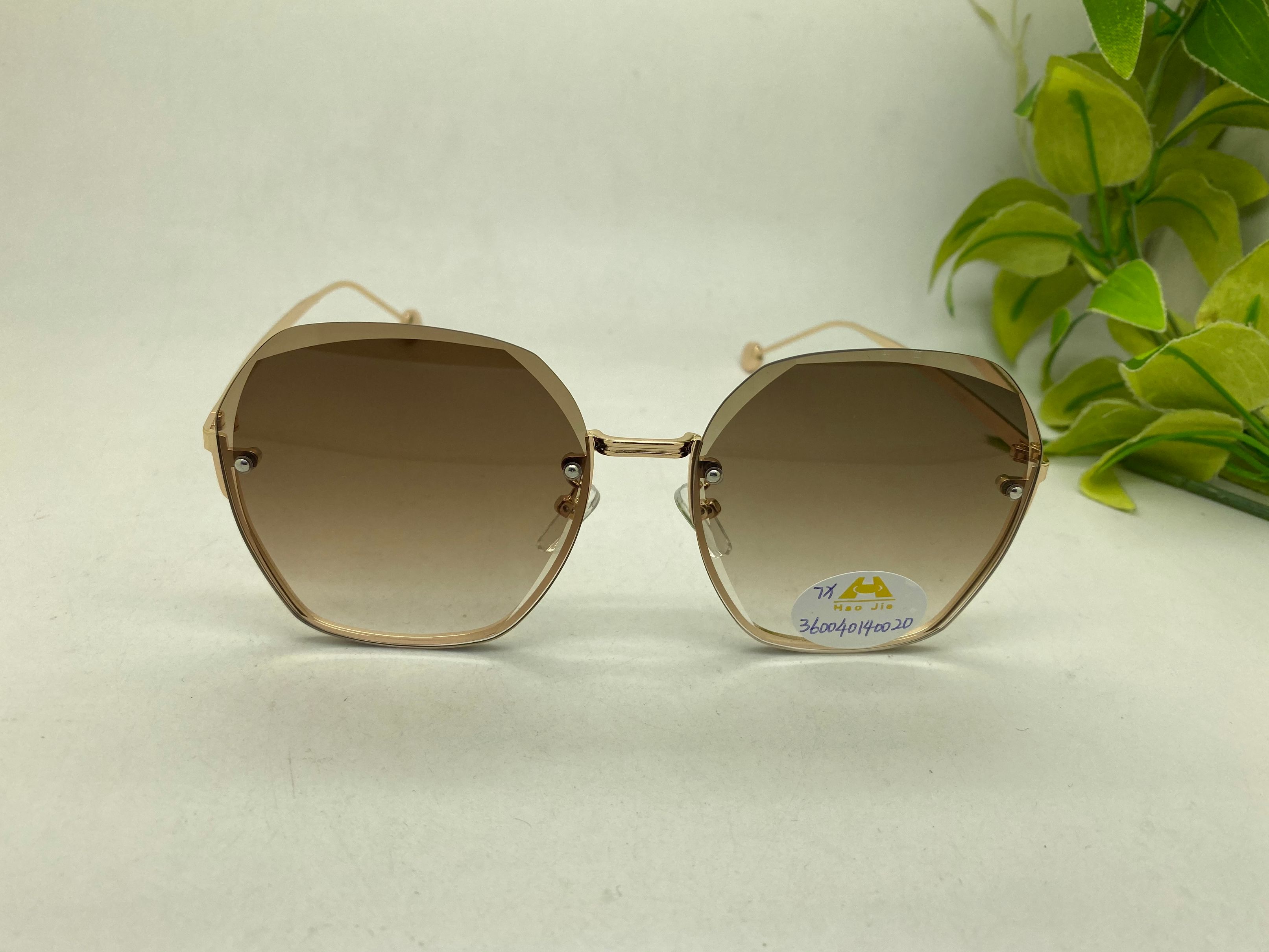 Yiwu Selection 36004 new rimless sunglasses for women with large frames to cover their faces thumbnail