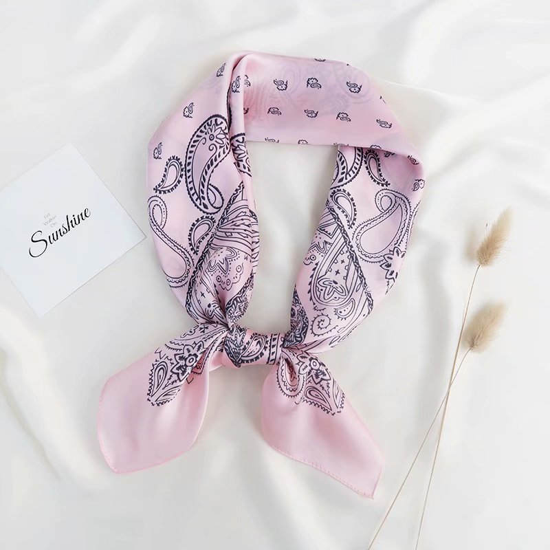 Square Scarf 70Cm Print Fashion Women's Silk Scarf Classic Cashew Nut Print Specification drawing