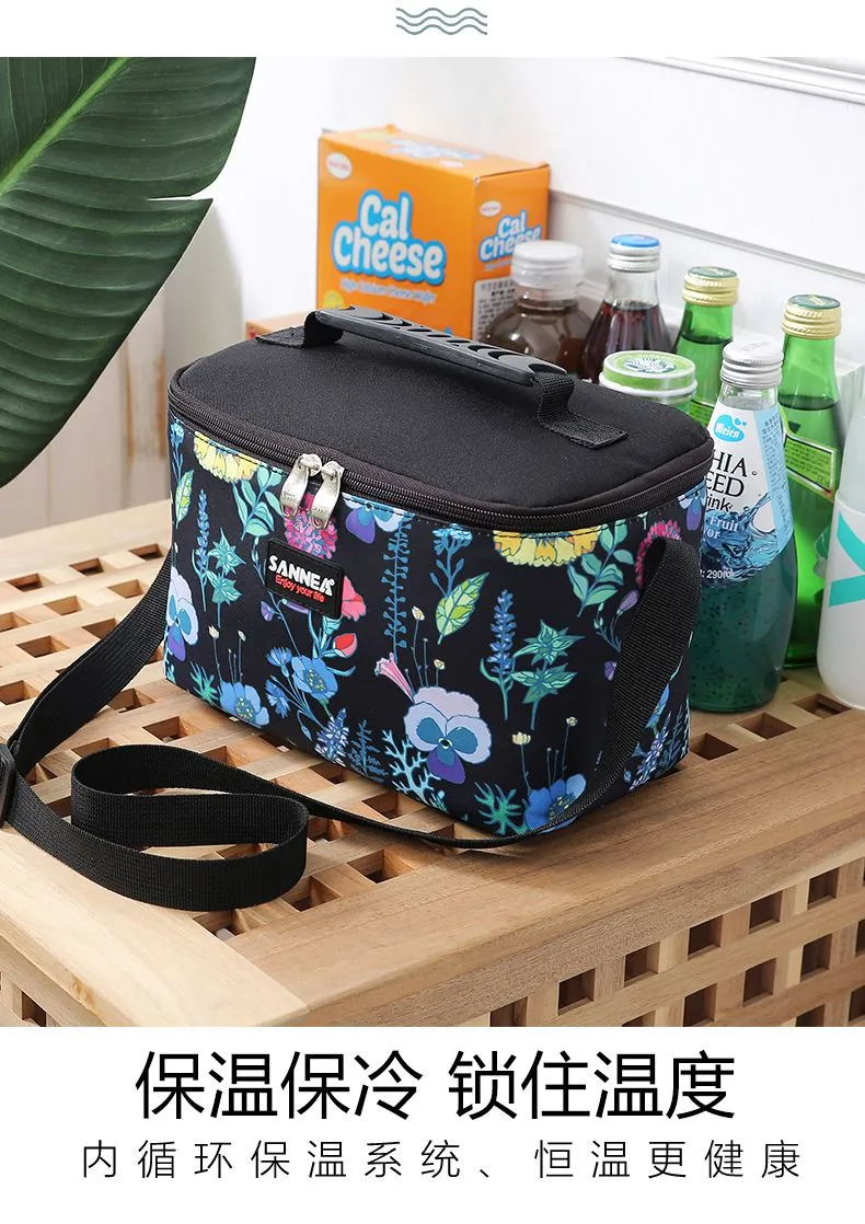 SANNE's new lunch bag, hand-held waterproof bento bag, creative insulated bag, cartoon outdoor picnic cold preservation bag detail image 2