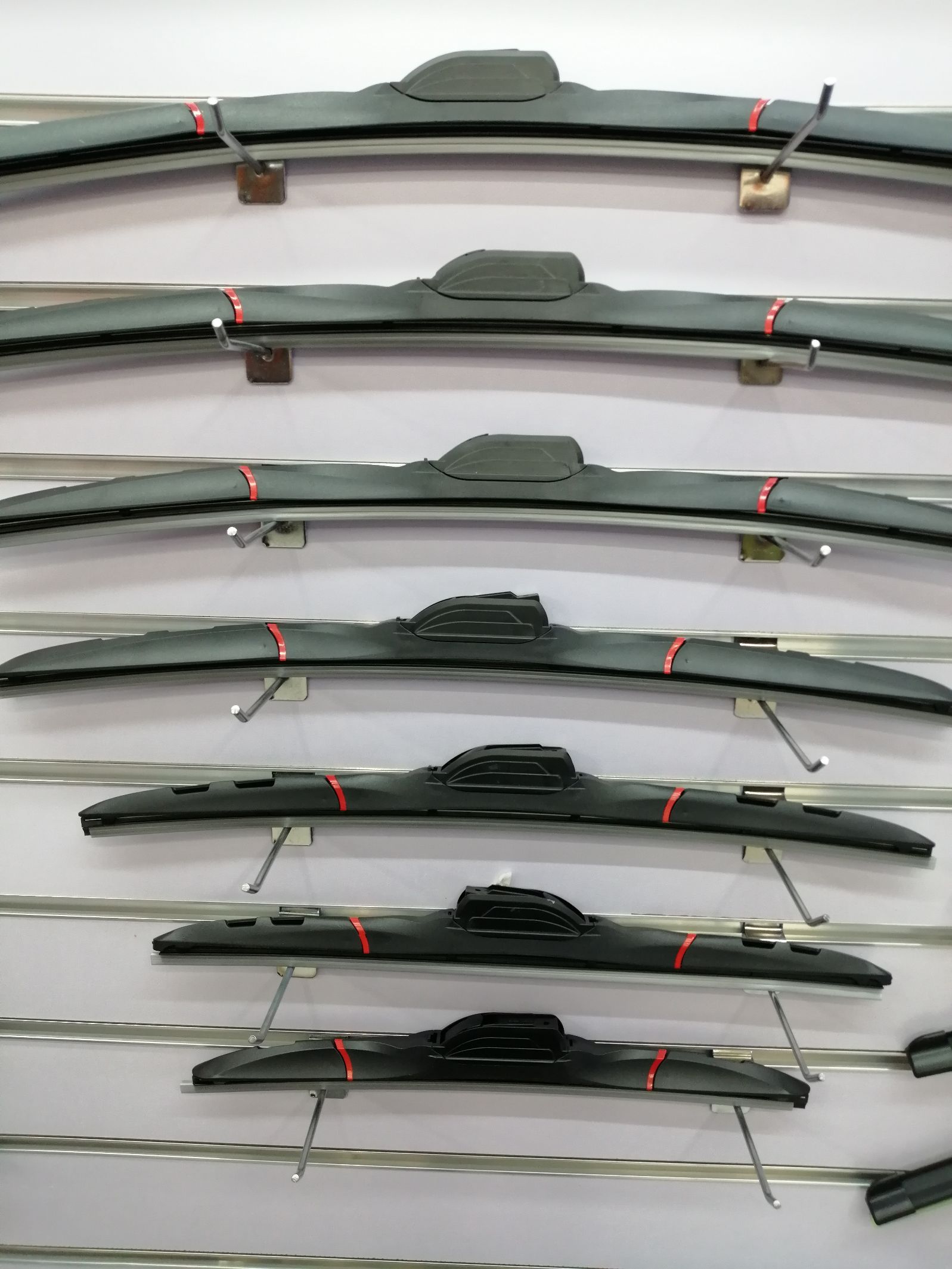 Three-Stage Red Multi-Function Wiper Wiper Blade Professional Auto Supplies Auto Parts Manufacturers Direct Sales full figure
