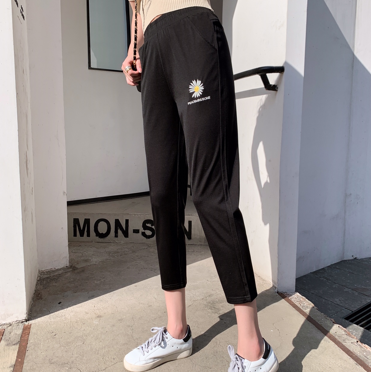 运动八分裤女夏季薄款大码裤子中裤休闲马裤女裤2020新款夏裤九分哈伦裤雏菊产品图