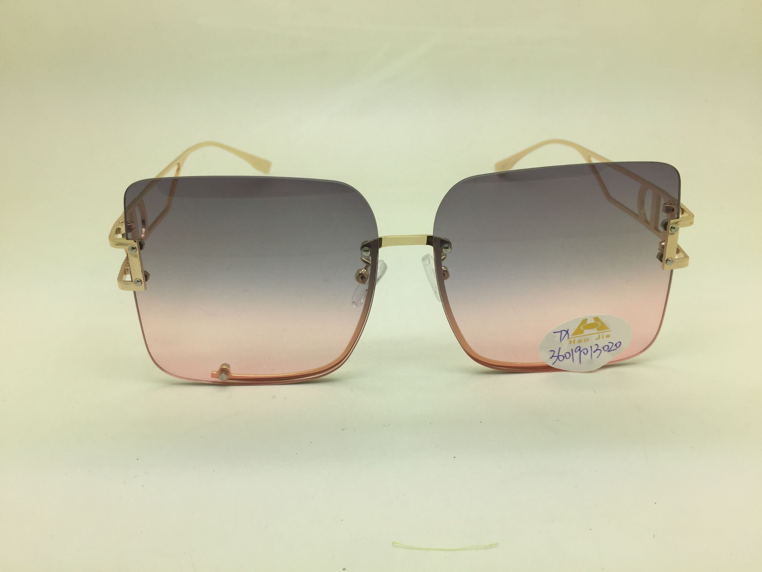 New fashion sunglasses for 2020 big frames and square frames make your face look smaller thumbnail
