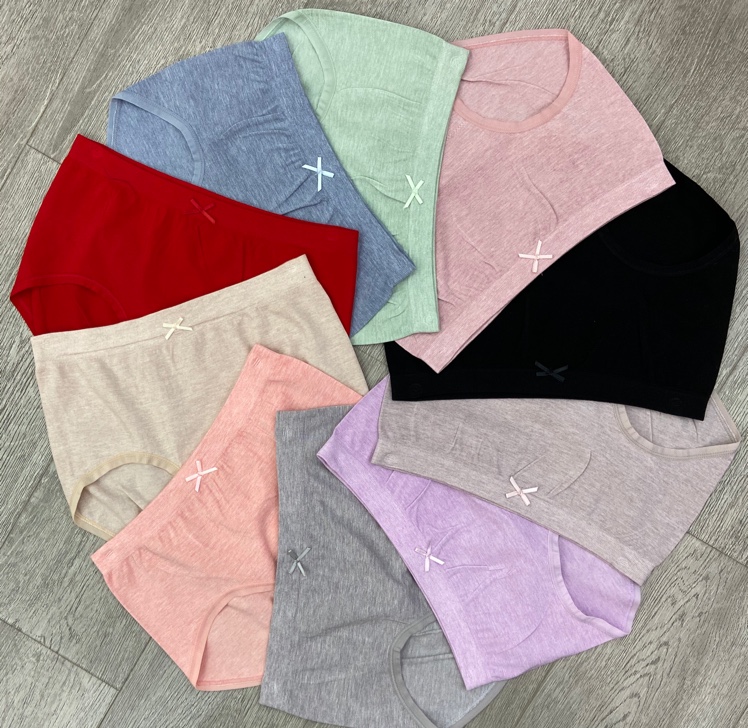 Jun Ziyuan Seamless Knit Shorts
