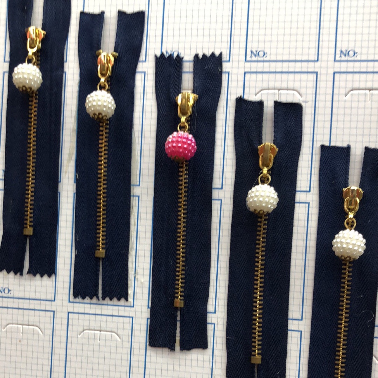 拉链3号金属拉链铝牙服装闭尾拉链任何颜色均可定制铜拉链 装饰拉头