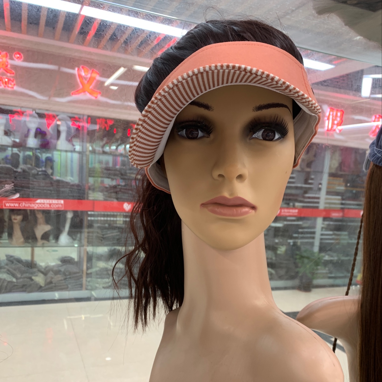 厂家直销/假发/帽子假发产品图