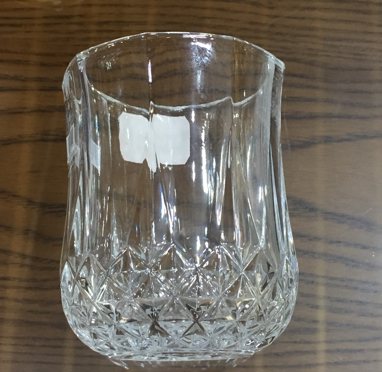 8707 diamante patrón copa de vidrio copa de fábrica venta directa gran cantidad en stock