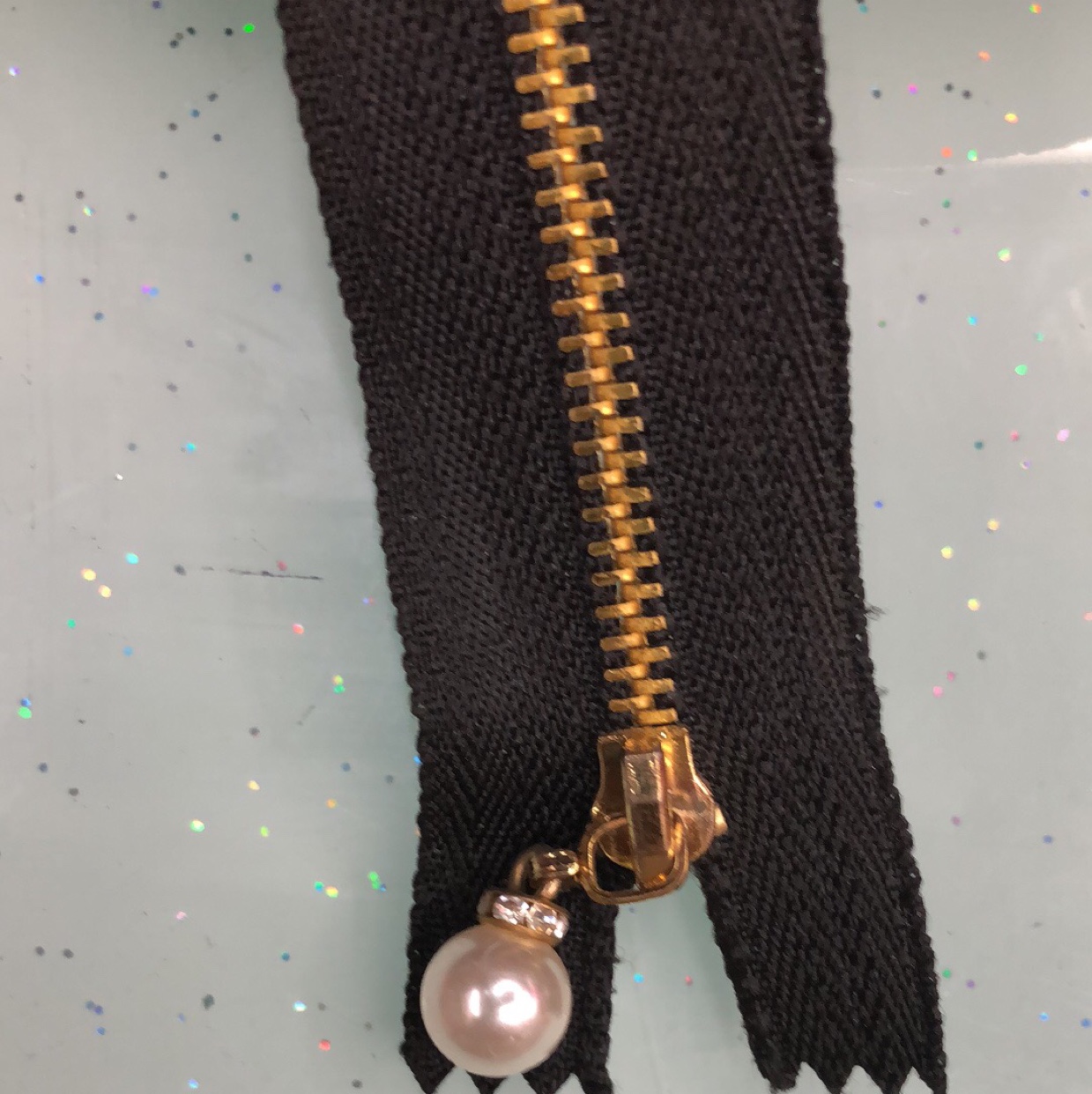 No. 3 metal zipper aluminum teeth garment closing zipper can be customized in any color puller pattern thumbnail