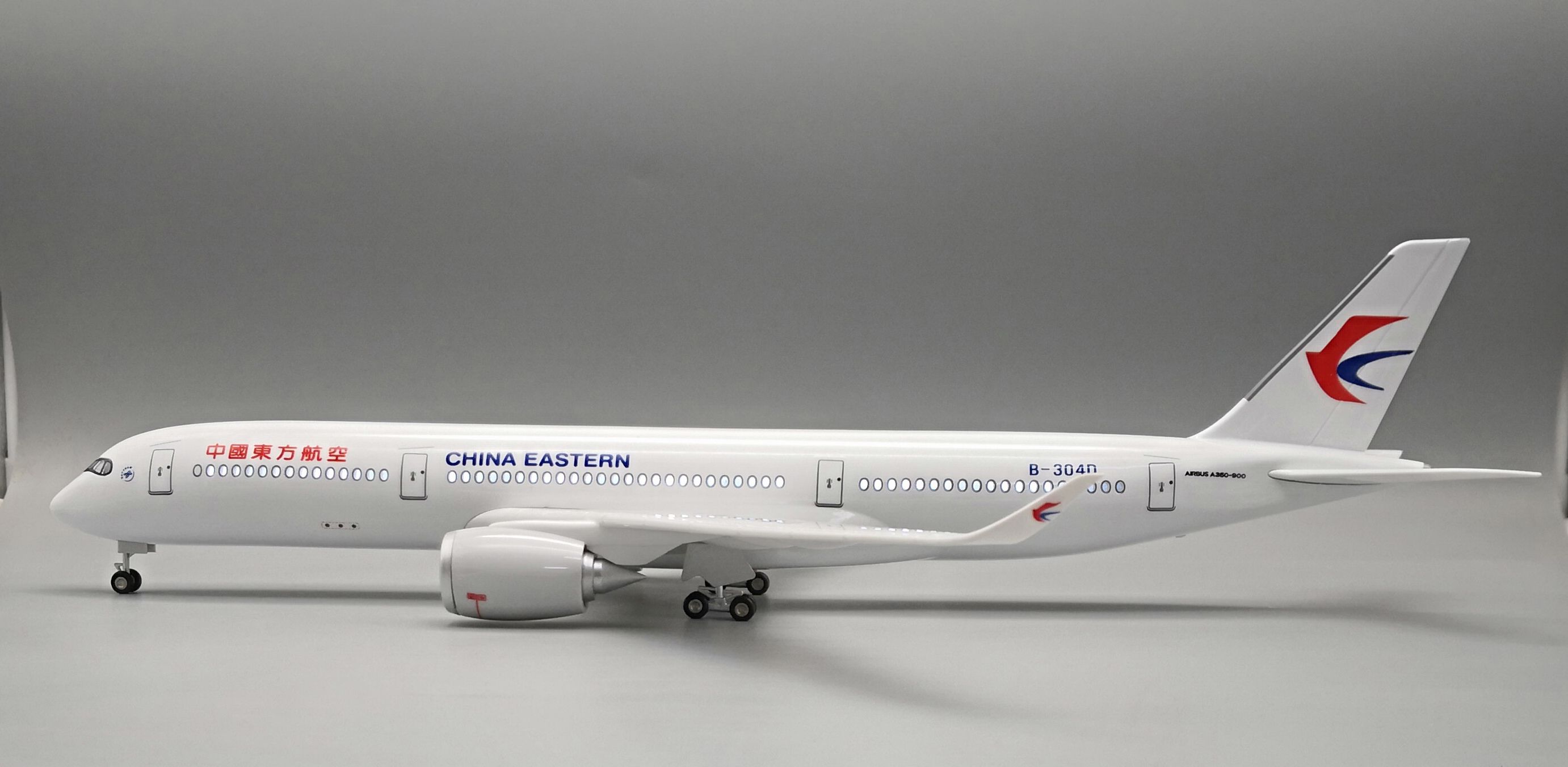 飞机模型（中国东方航空A350 LED声控飞机模型）树脂飞机模型
