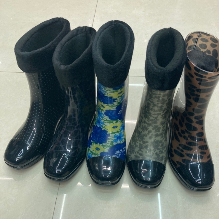 女装时尚保暖雨靴产品图
