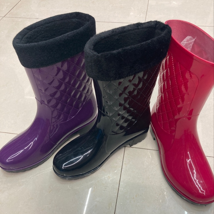 女装时尚雨靴产品图