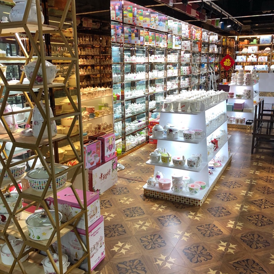 Dist Diester Department Store Flagship Collection Store describe pic - 2