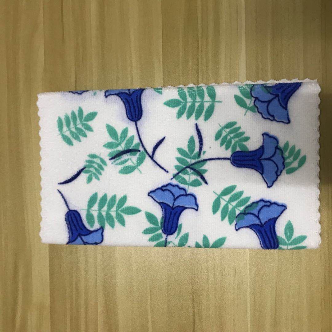 花朵染印切边抹布图