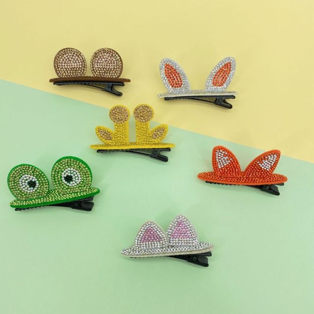 Cute and trendy hair accessories and hairpins for children and babies details Picture