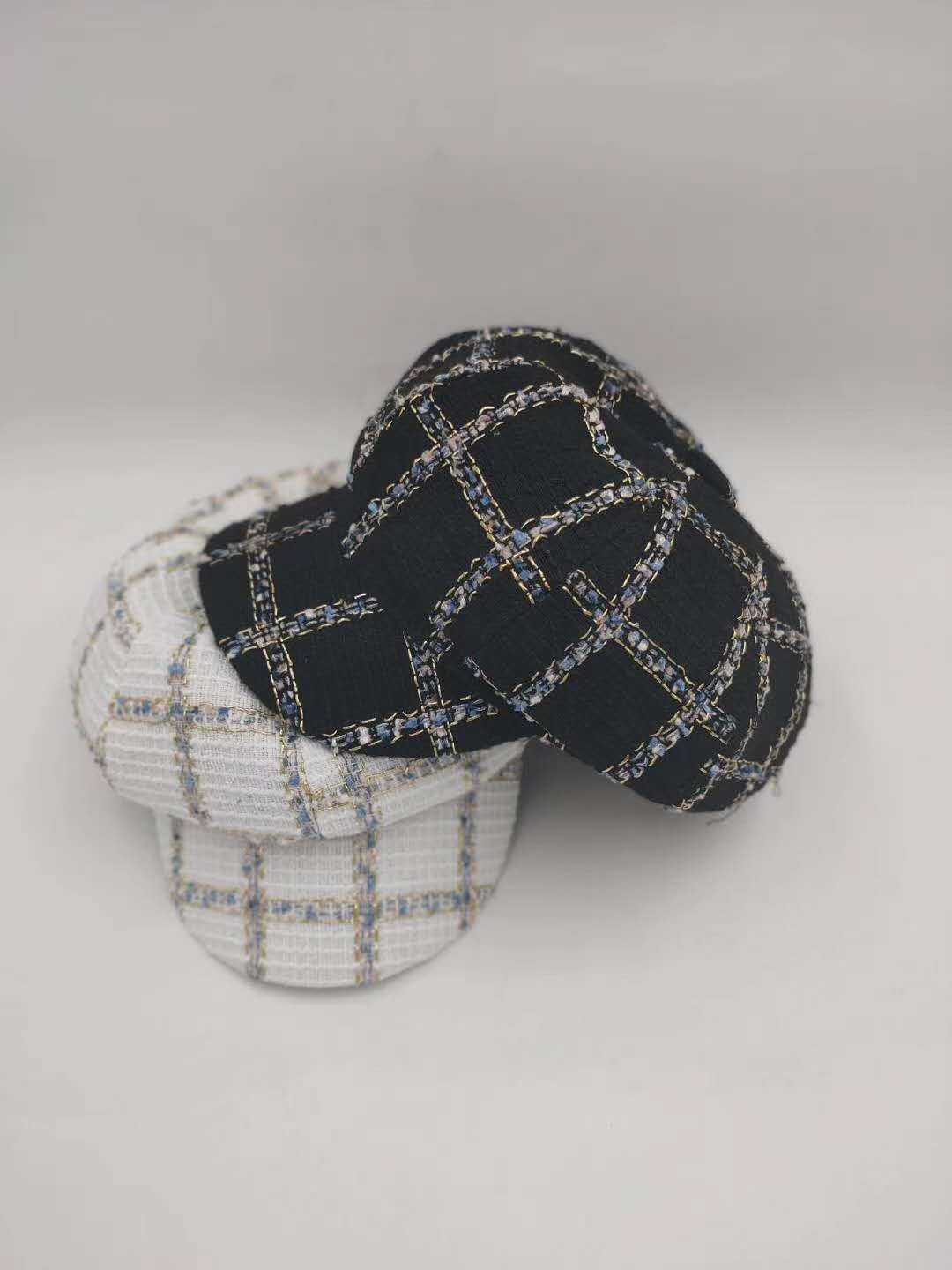 A coarse checkered octagonal hat