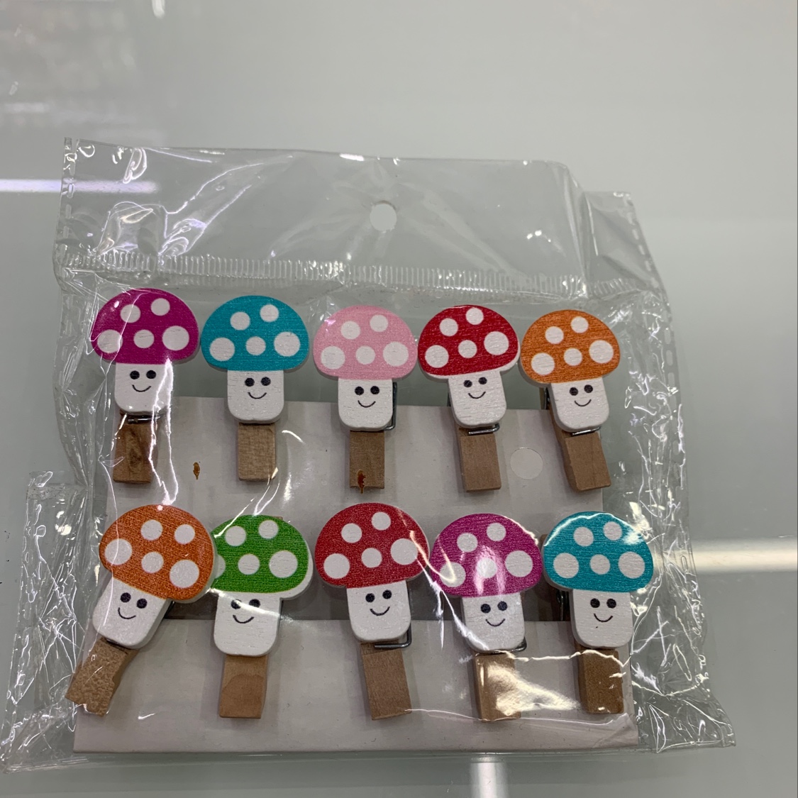 3.5 Wood clip natural color thumbnail