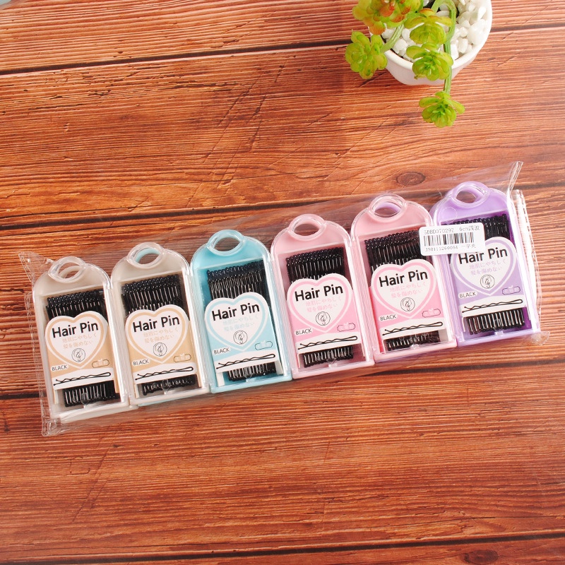 Simple pull-out box one-piece clip undefined
