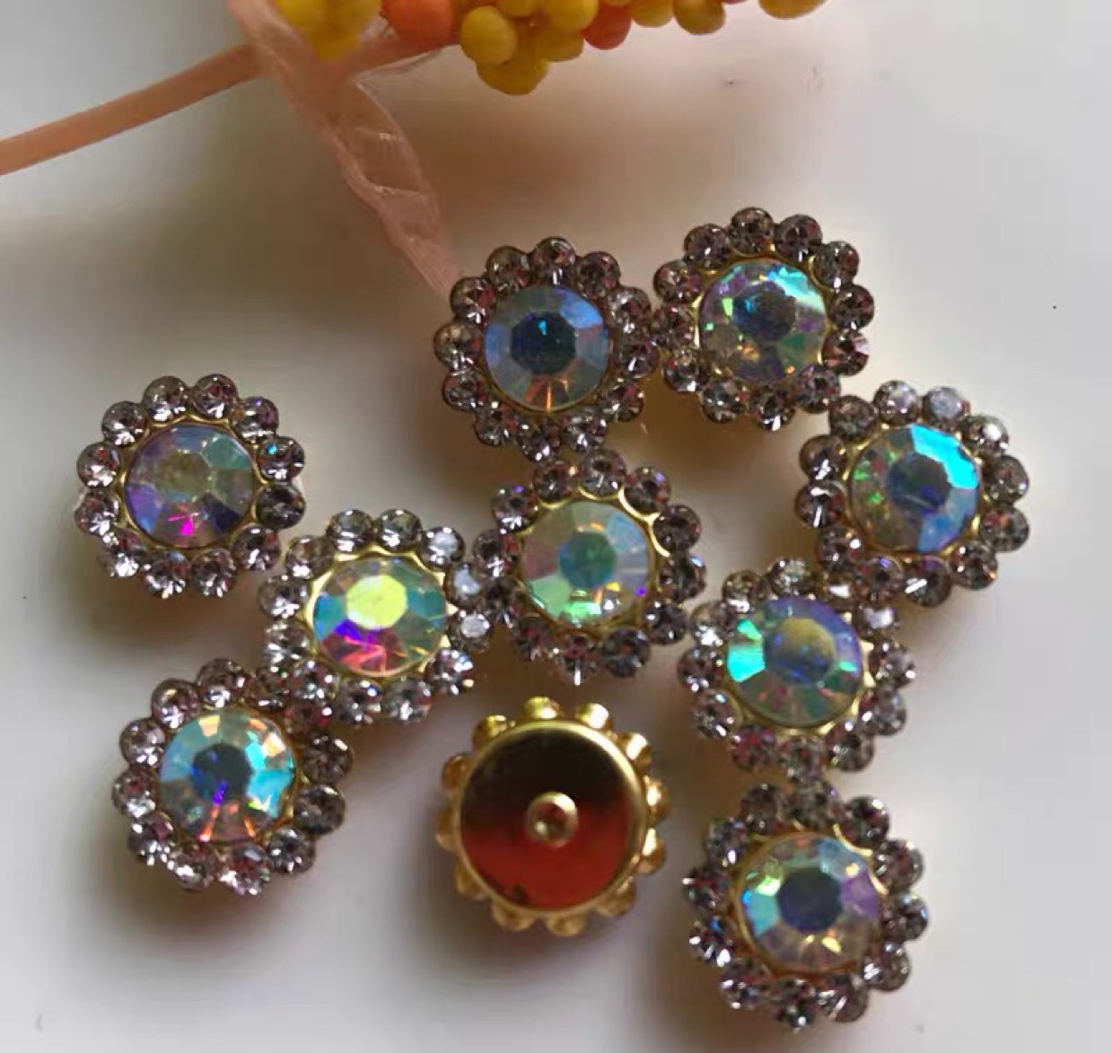 New Sunflower Hand Stitched Drill Round Flower Tray Drill Buckle Bow Flower Heart Diy Accessories Flower Core Accessories Accessories Application Scenario