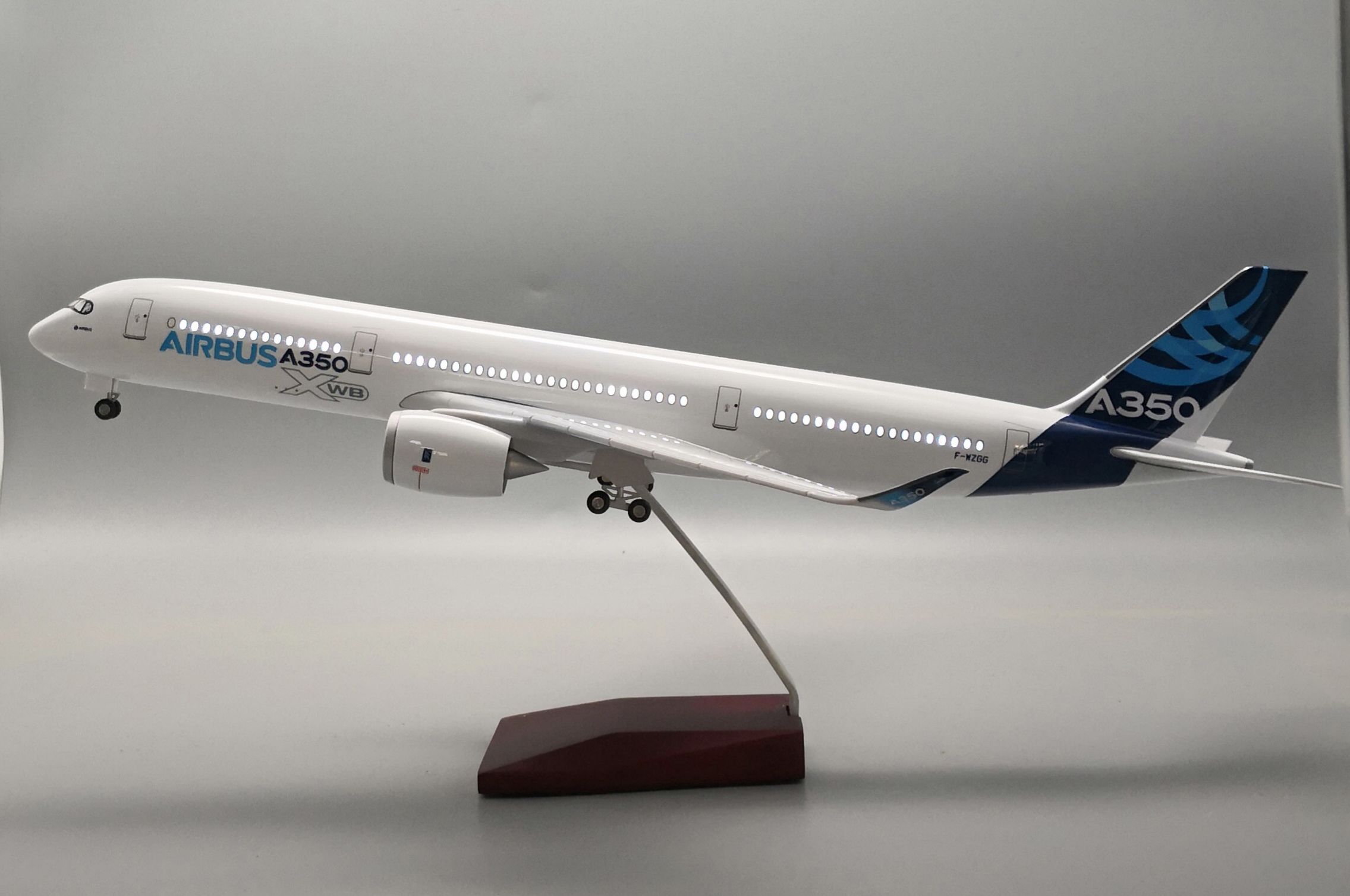 Model aircraft (Airbus A350 LED acoustic model aircraft) resin model aircraft thumbnail