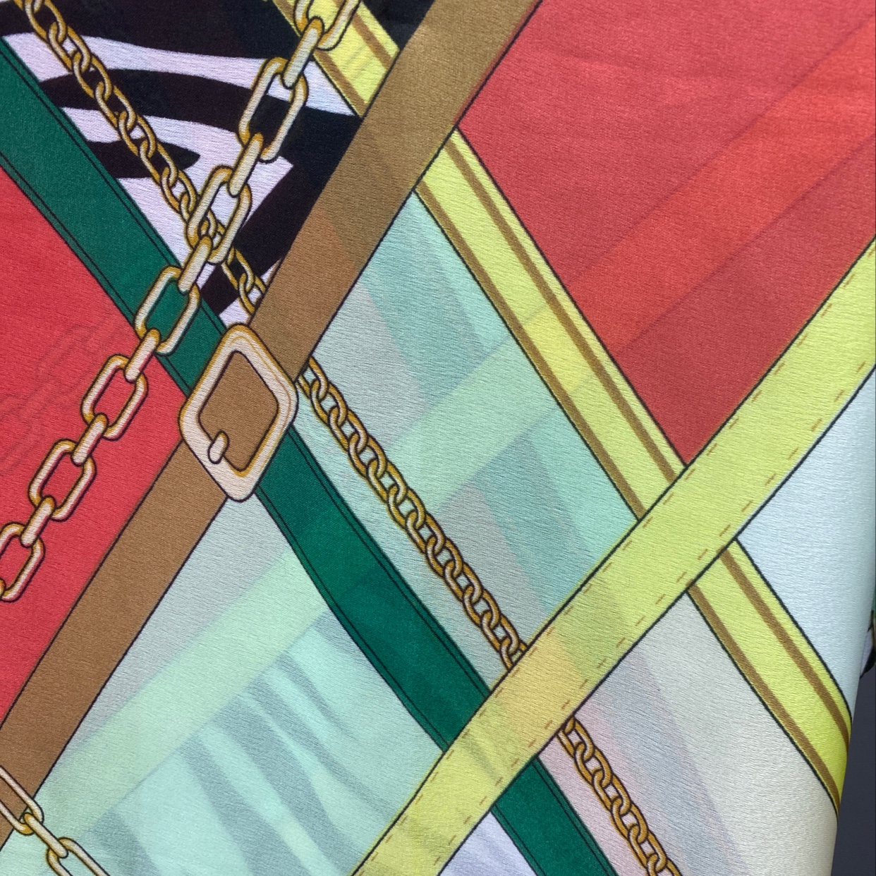 Green and Vibrant Scarf for Women's Autumn and Winter 2021 New Style Korean and Japanese fringed neck, imitation cashmere men's shawl