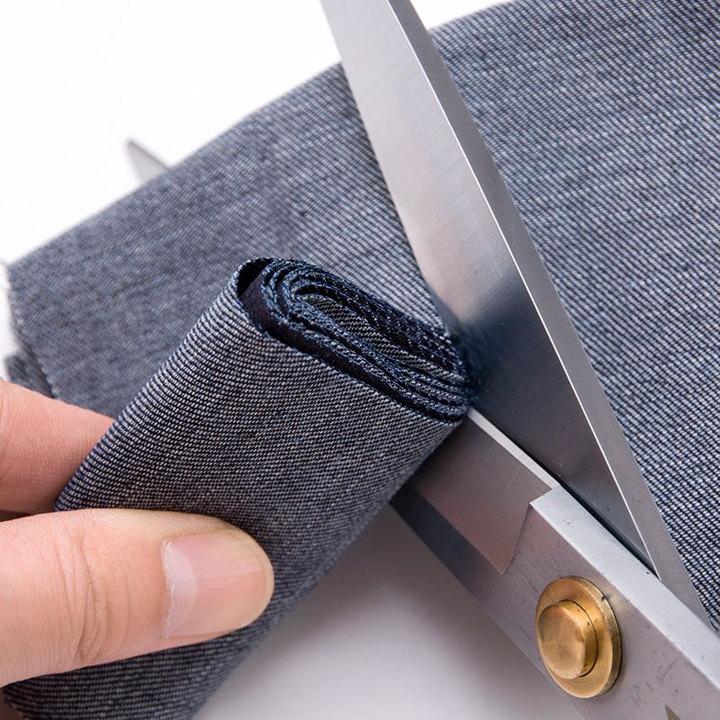 مقاص كبيرة الحجم من طراز AA-900 من أجل الخياطة والحياكة ذات الحجم الأحمر البالغ 9 بوصات detail image 3