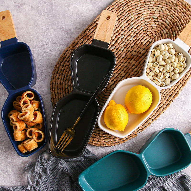 Nordic style modern and fashionable matte frosted ceramic two-compartment pastry, dried fruit, fruit wood handle bowl detail image 2