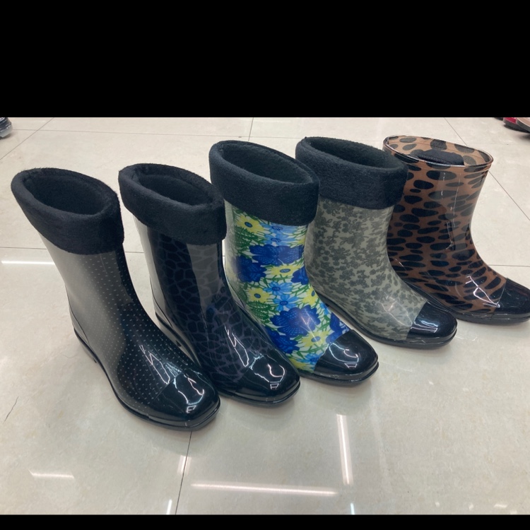 女装时尚保暖雨靴