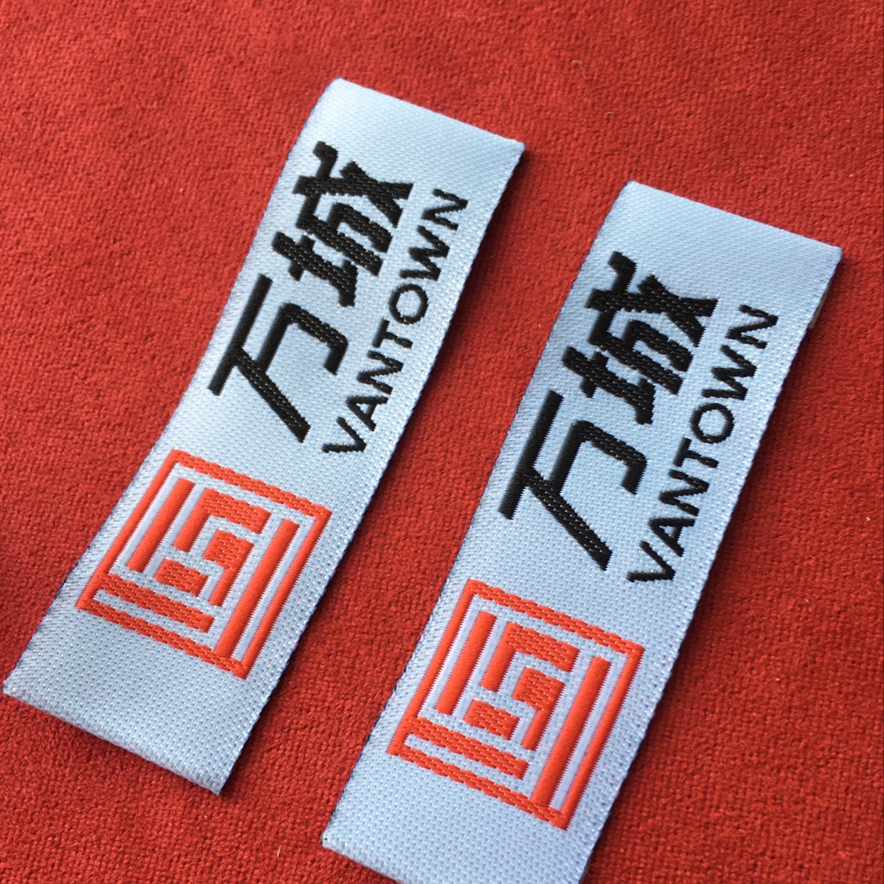 白平双锦刺绣标细节图