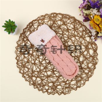 Warm Autumn And Winter Women's Thick Double Knit Mittens Application Scenario